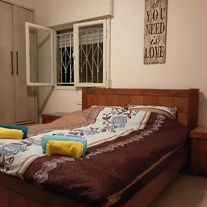 3 Stairs Only To Cozy Flat On Hillel St Apartment Haifa